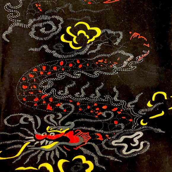 Black dragon T-shirt - Picture 2 of 4